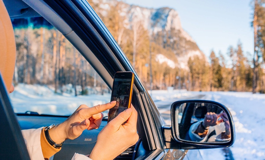 Туда, где снега вагон, на актерскую читку или фильмотерапию, встречу с фотографом и староверами: уикенд- гид по Алтаю