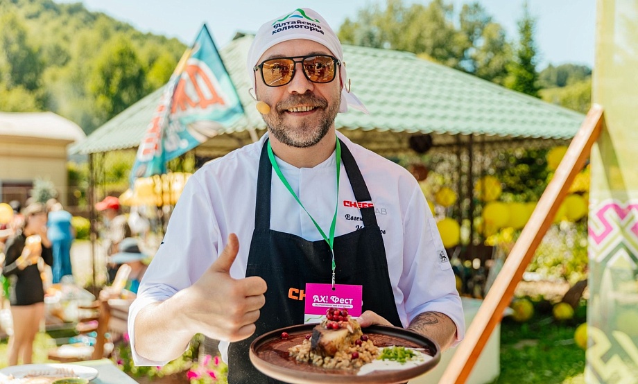 Полтысячи вареников на крапивном тесте слепили гости вкусного «АХ! Феста». Жар события охладил финальный ливень