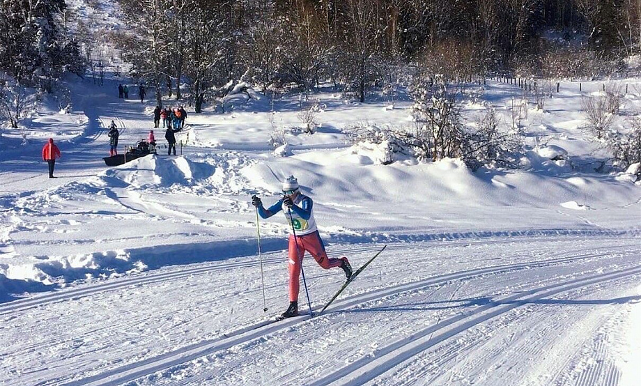 Лыжники из Новосибирска и Республики Алтай регистрируются на АлтайSKIй марафон в урочище Сосновка