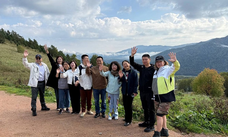 Алтайский край принял китайских туроператоров и презентовал на выставке в Китае «Зеленый маршрут: Байкал – Алтай»