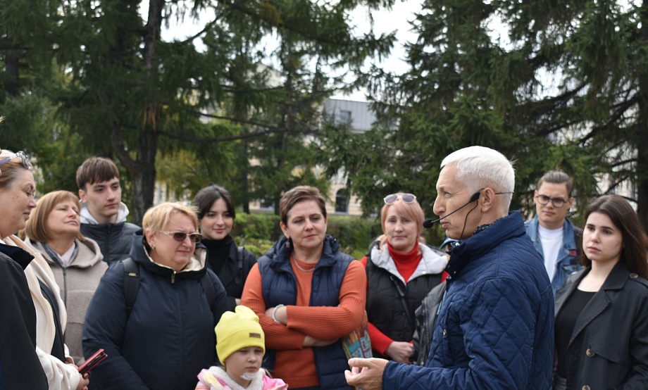 От предупреждения и штрафа экскурсоводов защитит аттестационный экзамен. Регулярно проверять начнут 15 территорий