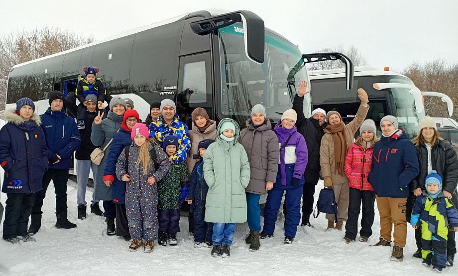 Поездки к зимующим на Алтае лебедям организуют для групп из краевой столицы, отдыхающих на турбазах и алтайском курорте