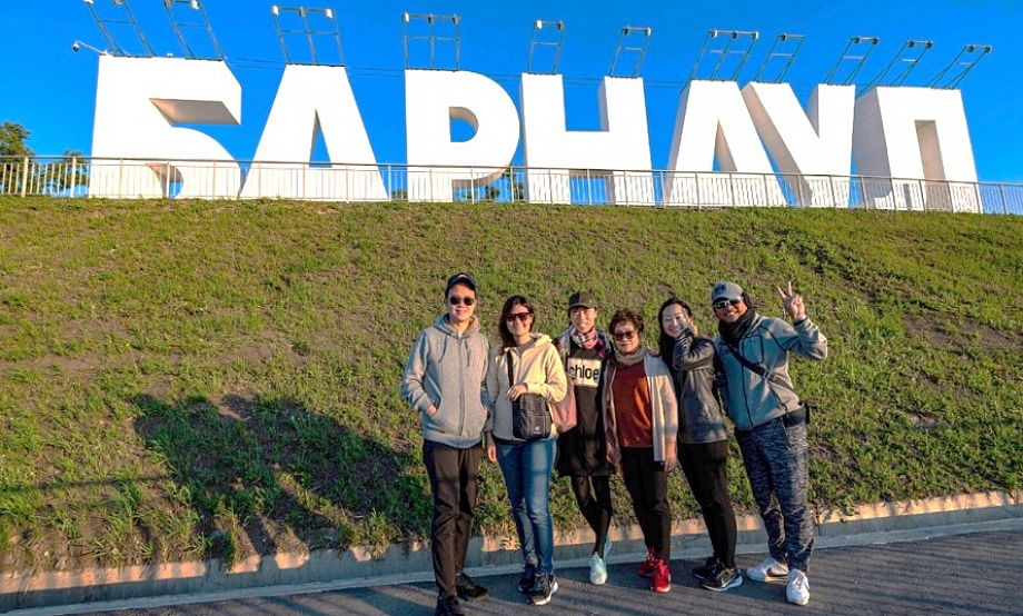 Ростуризм разработал памятку для иностранных туристов, планирующих поездку в Россию