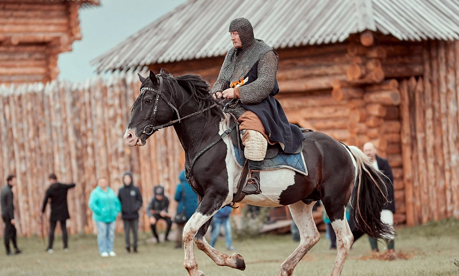 Зрителей военно-исторического фестиваля «Белоярская крепость» заворачивают в онлайн, фотосессии и кастинг состоятся в реале