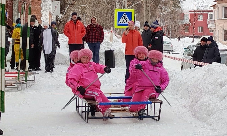 Четверка рафтеров на санях – это «Ледокол»: экипажи Алтайского края стали призерами в состязаниях на замерзшей воде